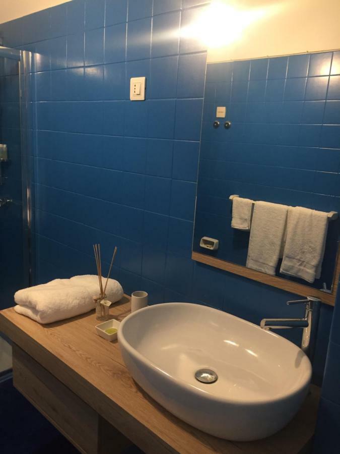 Azzurra Apartment Salo Luaran gambar