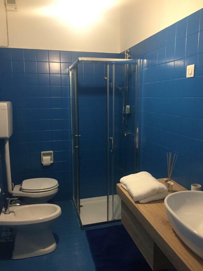 Azzurra Apartment Salo Luaran gambar